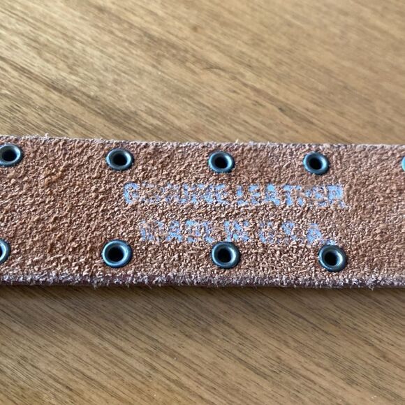 Vintage Guess by George Marciano belt - Picture 8 of 8